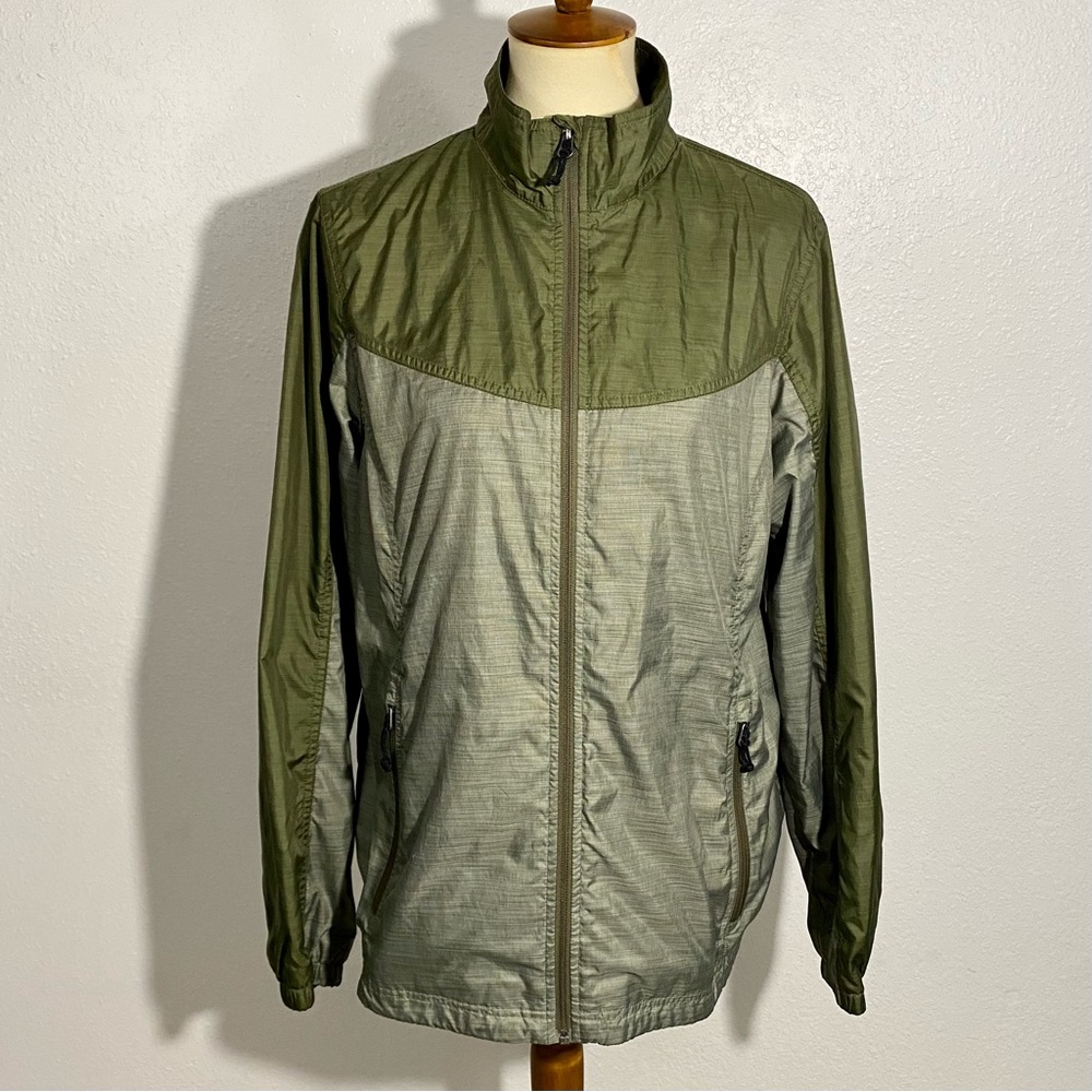 L.L. Bean Green Casco Bay Windbreaker Jacket Women’s Size L Two Toned Packable